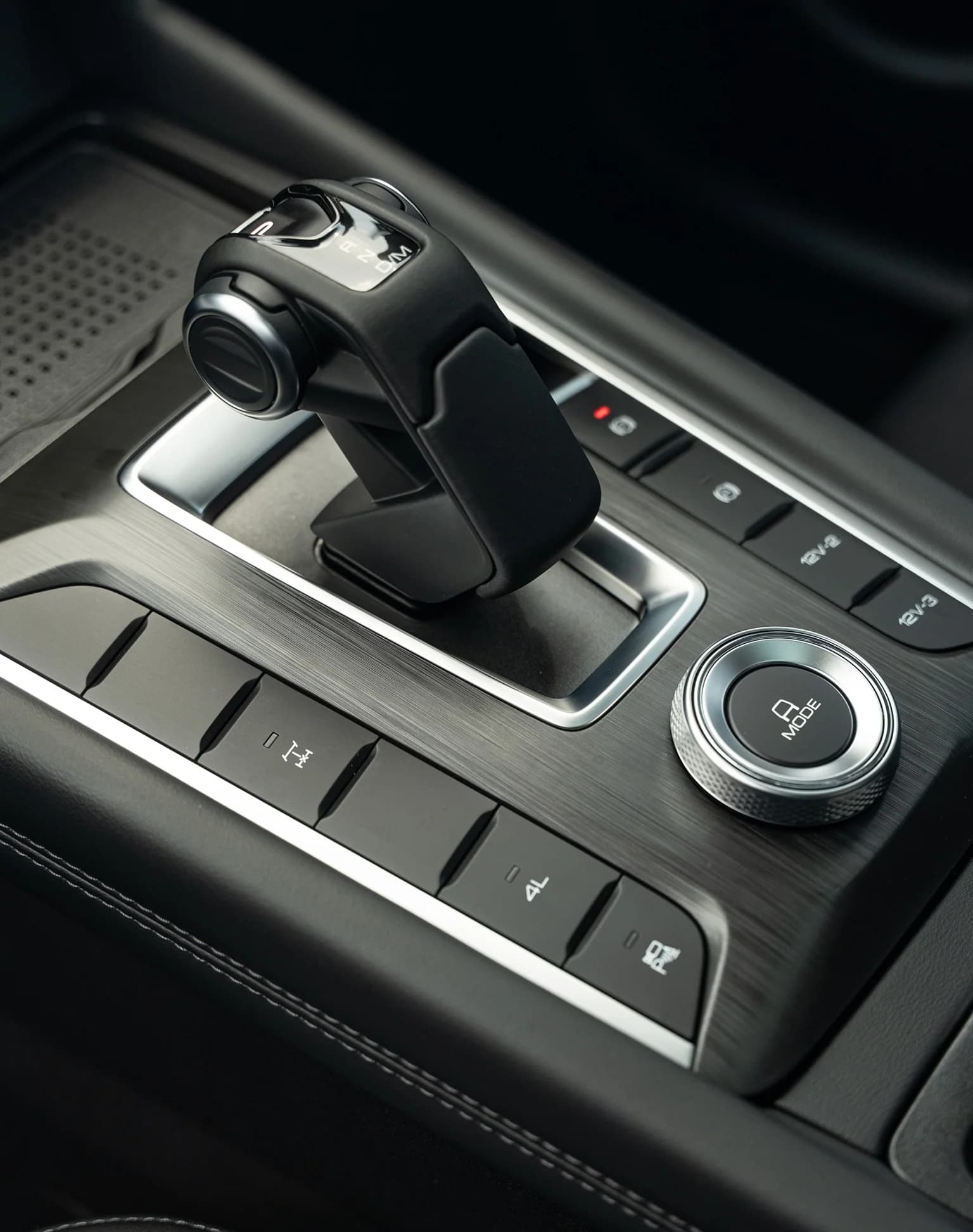 New GWM P300 PHEV — photo 7 of 8