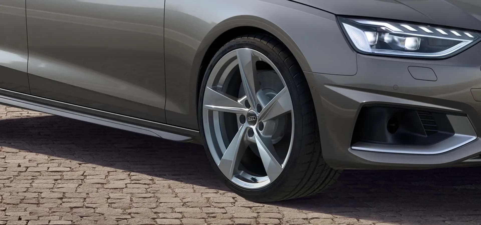 New Audi A4 — photo 3 of 8